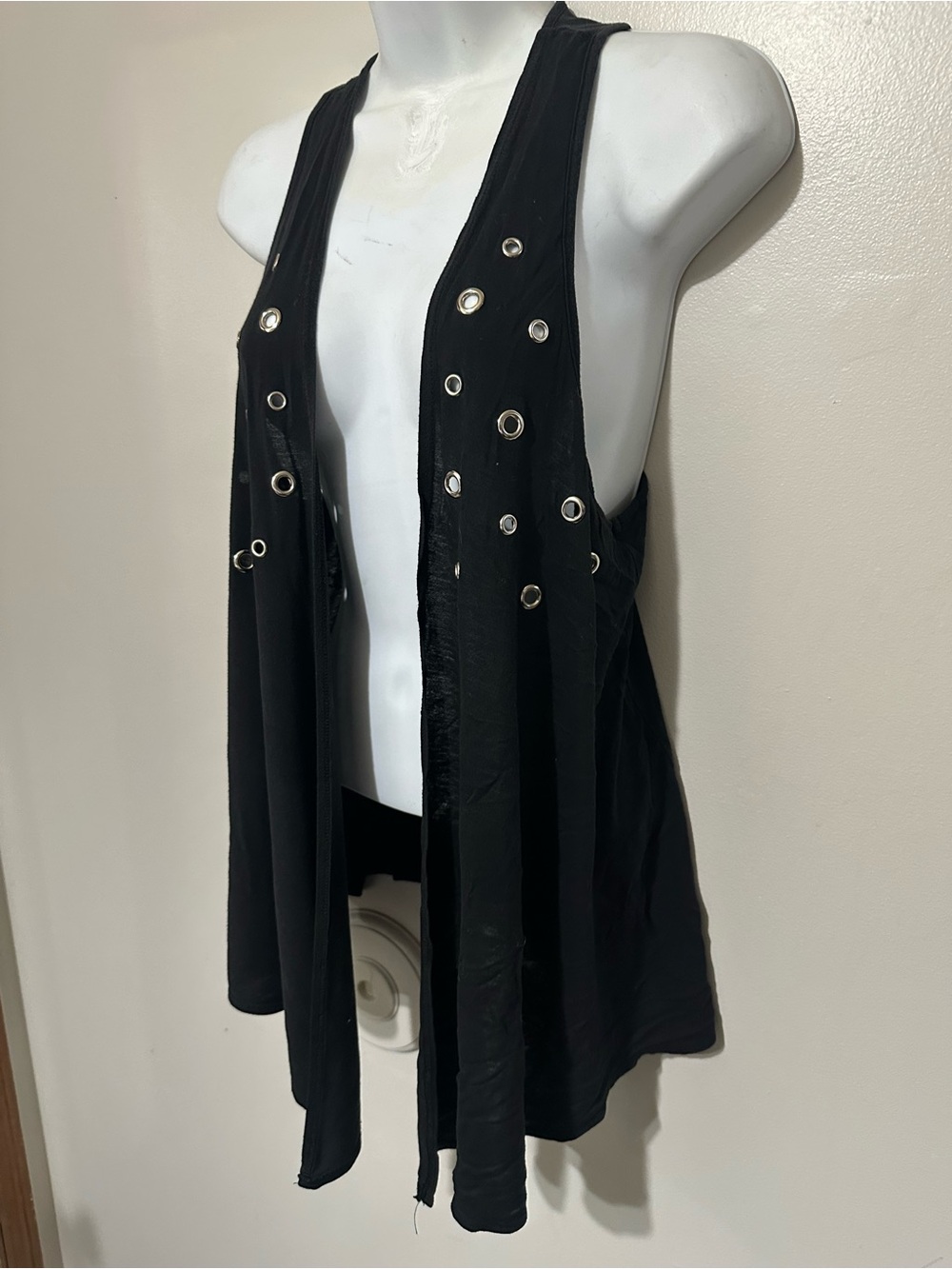 Kiwi Black Grommet Vest – Edgy Sleeveless Layering Piece